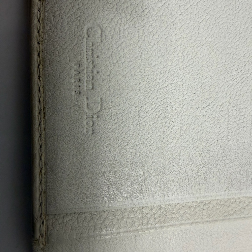 Dior Vintage Off-White Leather Women's Wallet - Picture 8 of 12